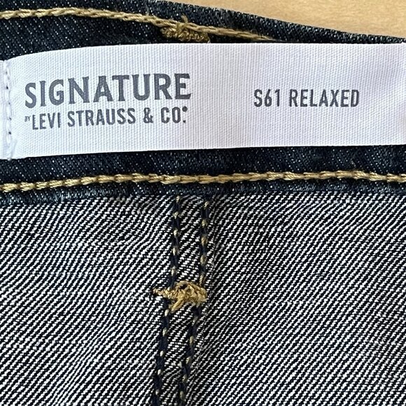 Signature Levi Strauss Men's S61 Relaxed Blue Jeans 42x30 Straight Leg Stretch - Picture 6 of 12